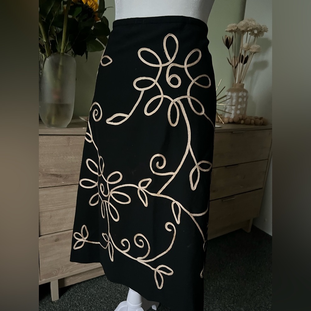Black & Yellow Ribbon Floral Wool Midi Knee-Length Modest Fit & Flare Skirt Sz 6 - Picture 8 of 16